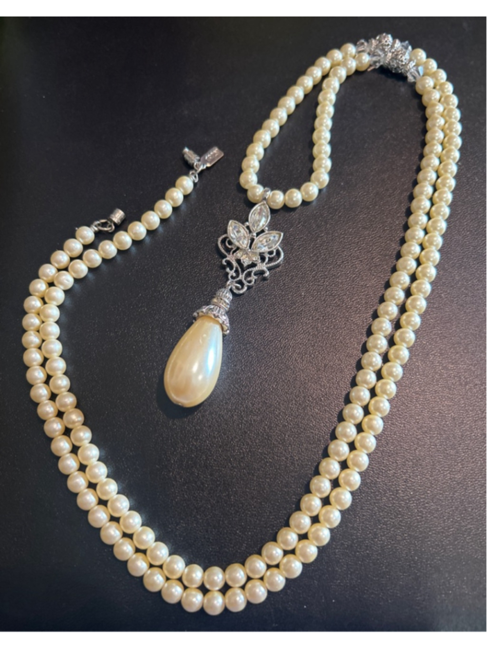 Women's 1928 Cream Pearl & Silver Tone Necklace 36”